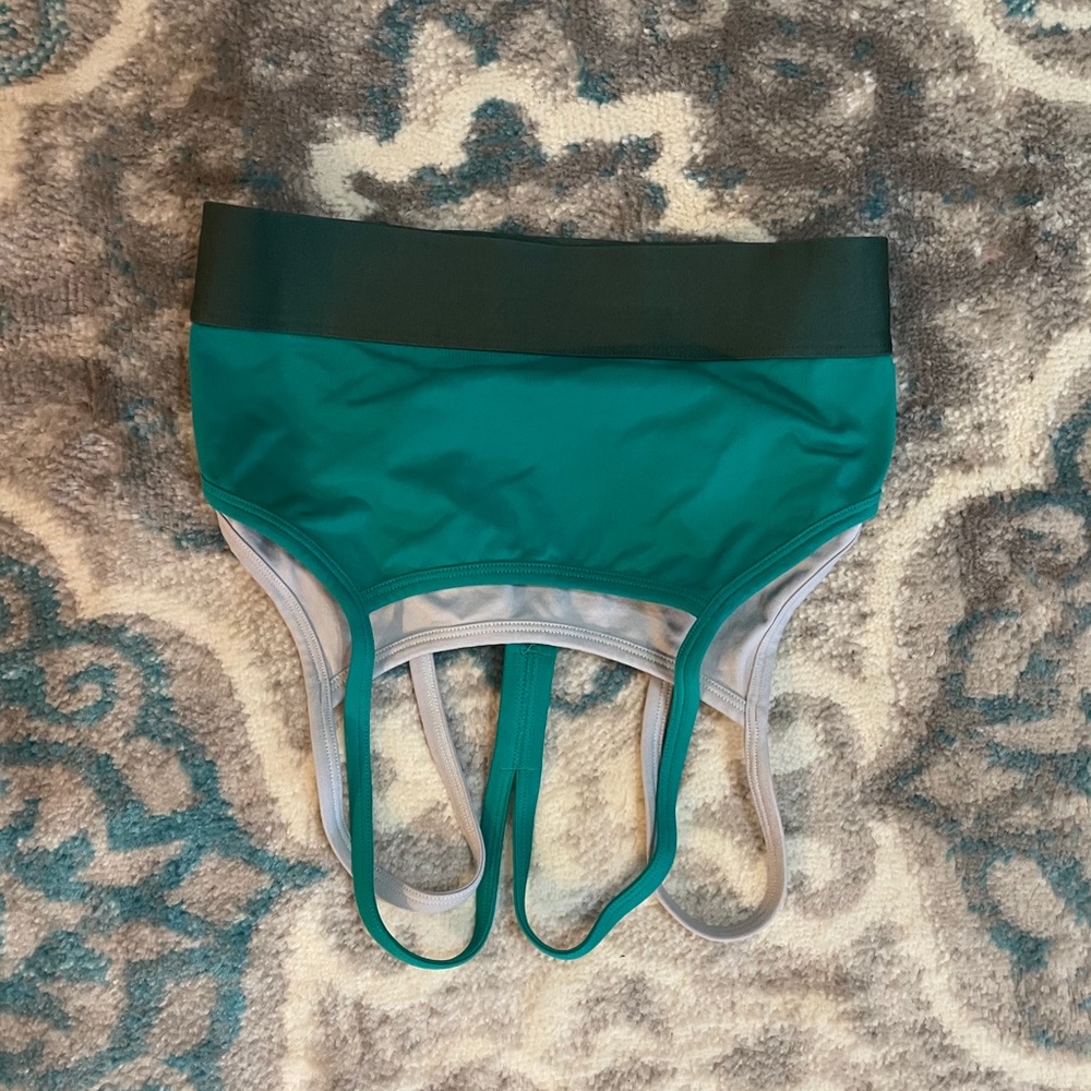 fabletics seamless sports bra